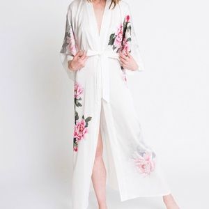 Kim + Ono NWT peony bird Robe